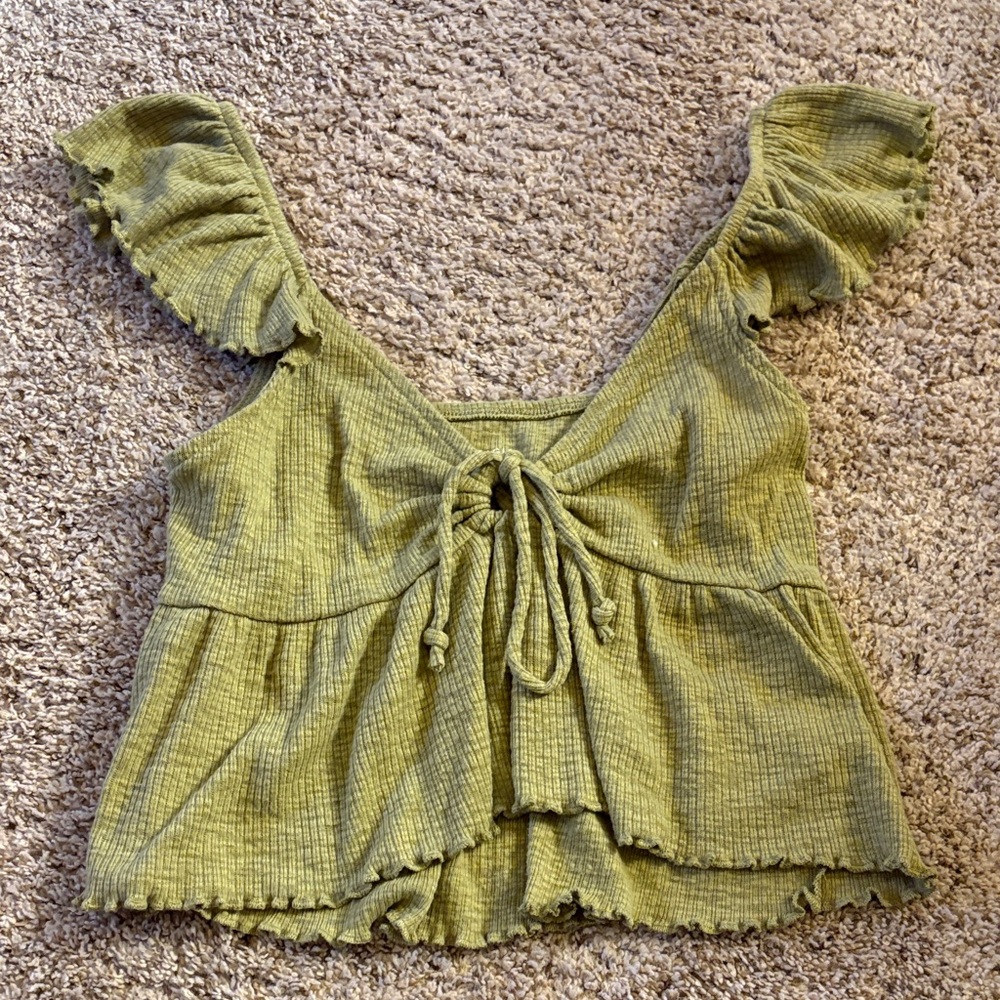 american eagle flowy top